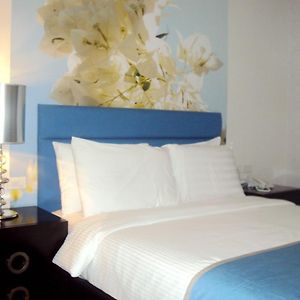 Queen Margarette Hotel - Downtown